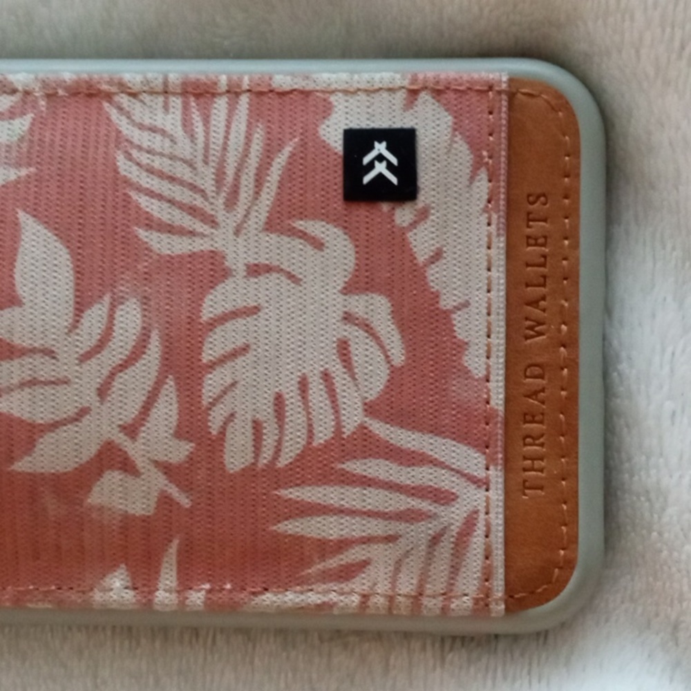 Thread Wallets Case - Picture 3 of 9